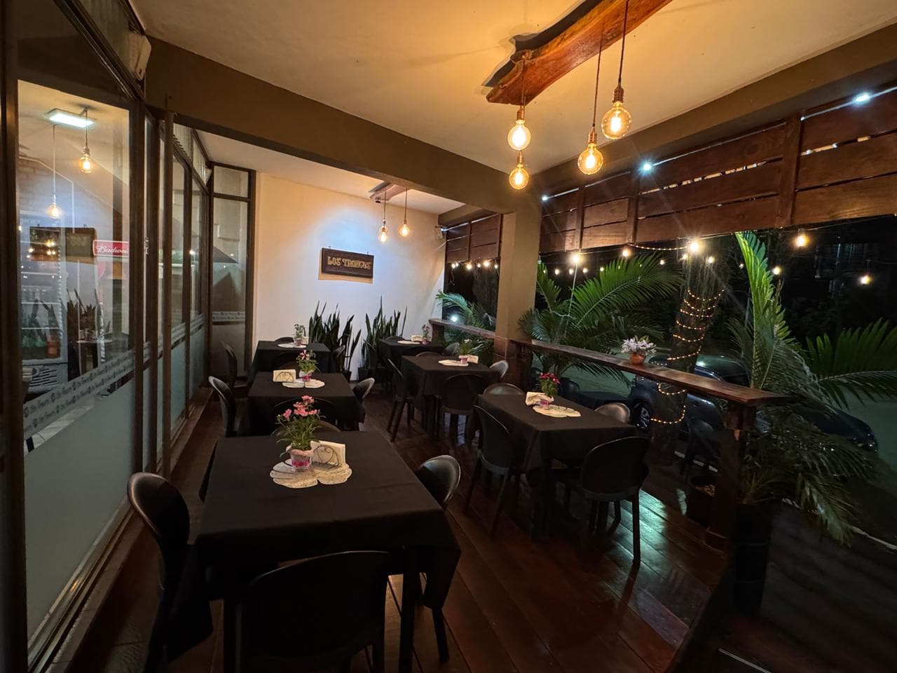 Ambiente Los Troncos Resto Bar